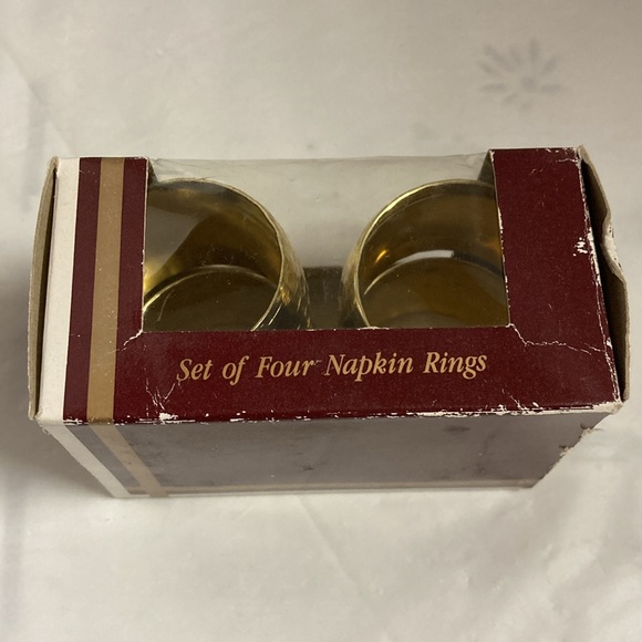 Set of 4 Shiny Metallic Brass Hammered Round Napkin Rings - Picture 4 of 7